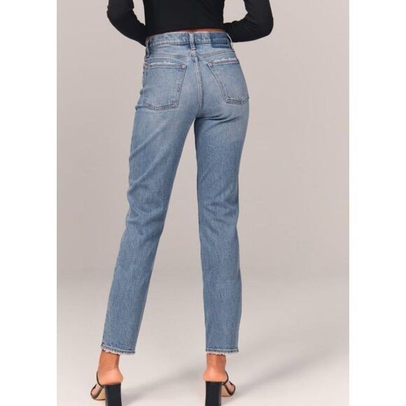 Abercrombie and Fitch Women Medium Wash High Rise Mom Jean Size 24 Fall Chic - Picture 3 of 10